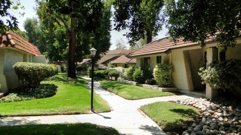 Village Green Townhomes Westlake Village, CA (450k725k)