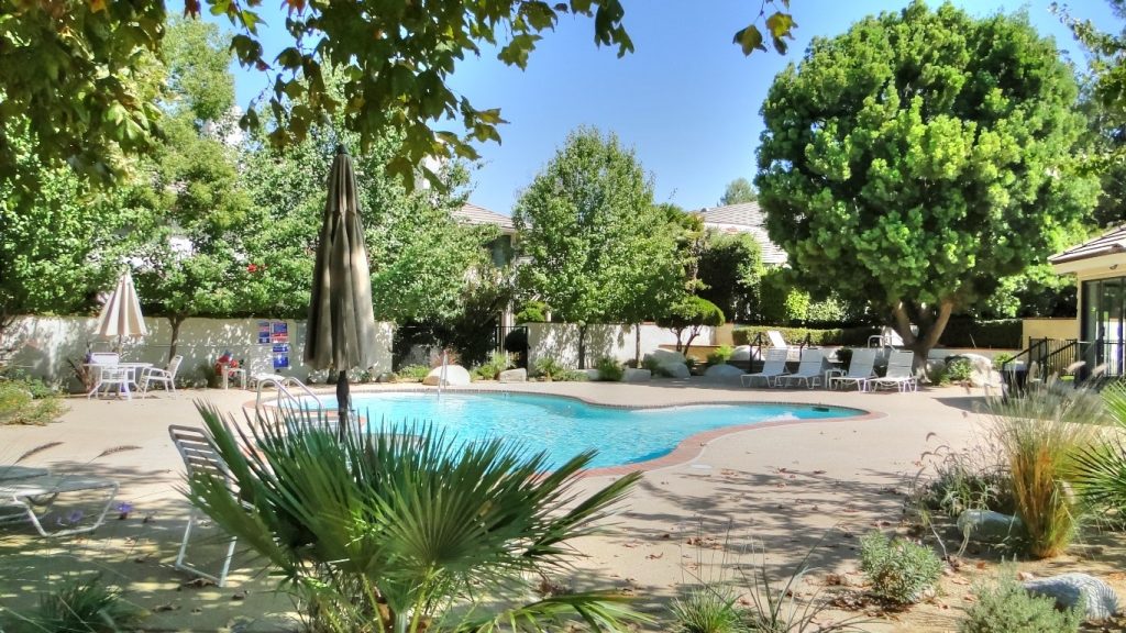 Fairgreen Townhomes Westlake Village CA (1 mil1.8 mil)