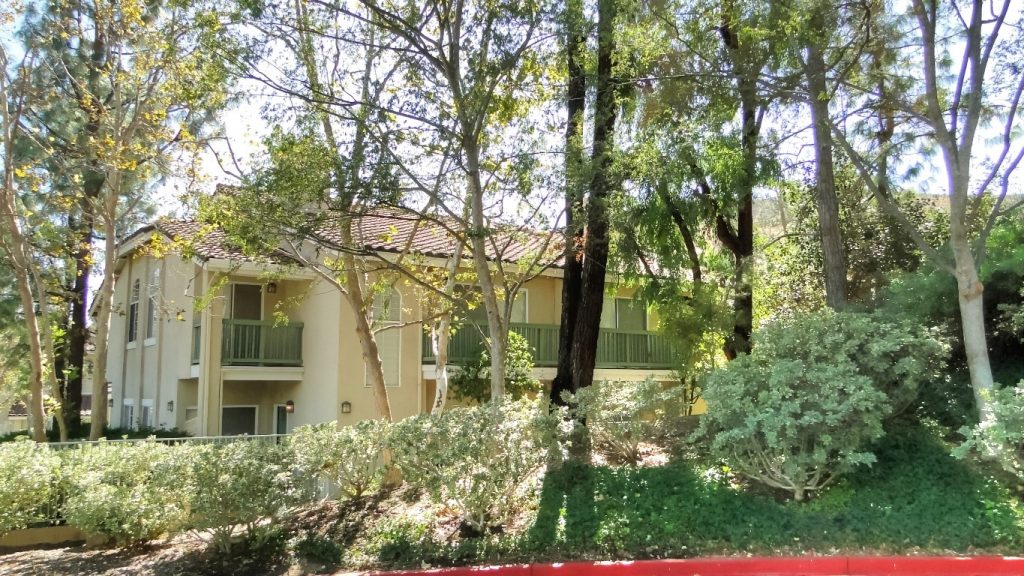 Shadow Oaks Townhomes, Oak Park CA (400k550k)