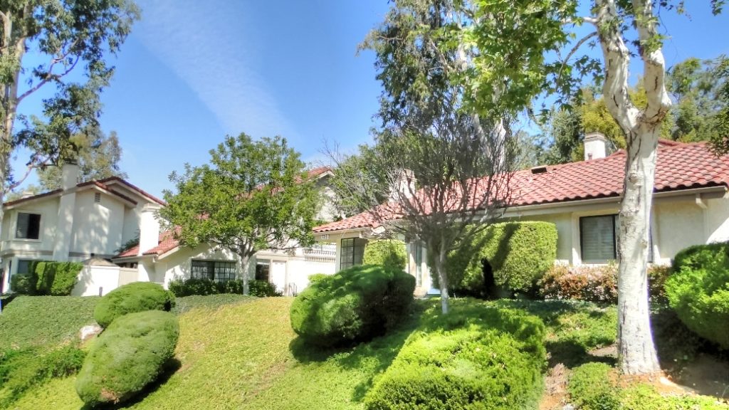Country Village Townhomes Oak Park, CA (675k875k)