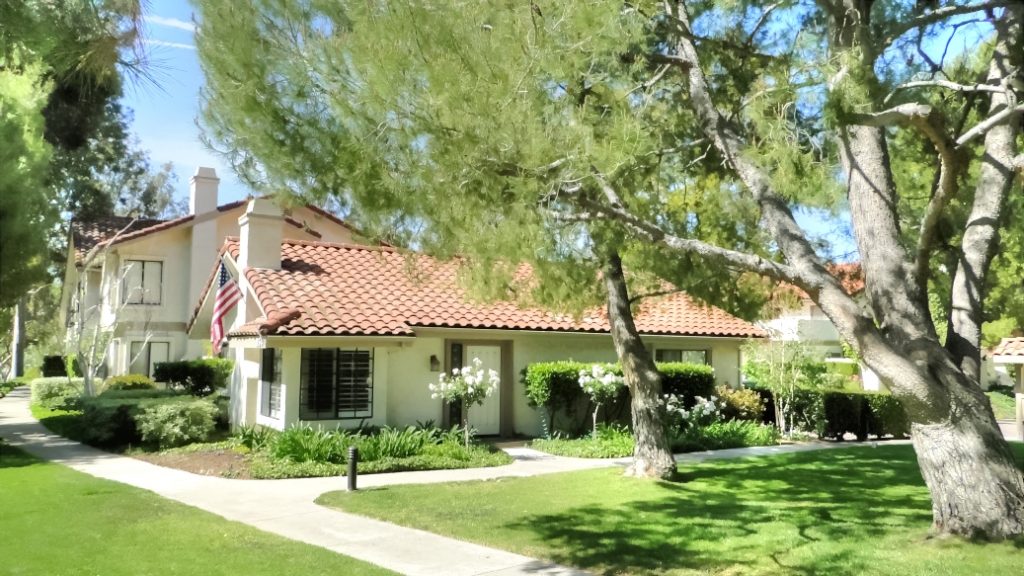 Country Village Townhomes Oak Park, CA (675k875k)