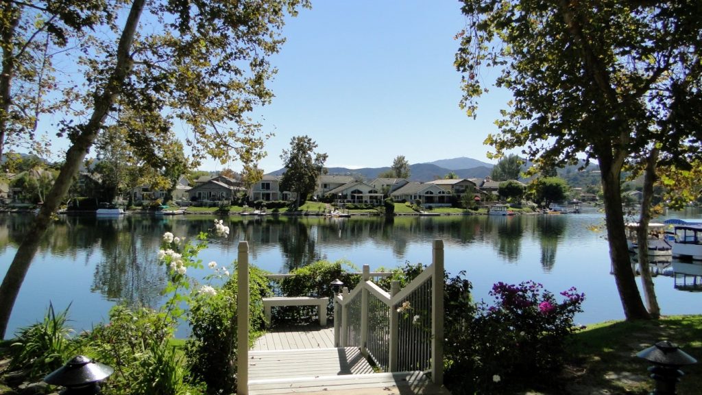 Westlake Bay Townhomes Westlake Village, CA (750k1 mil+)