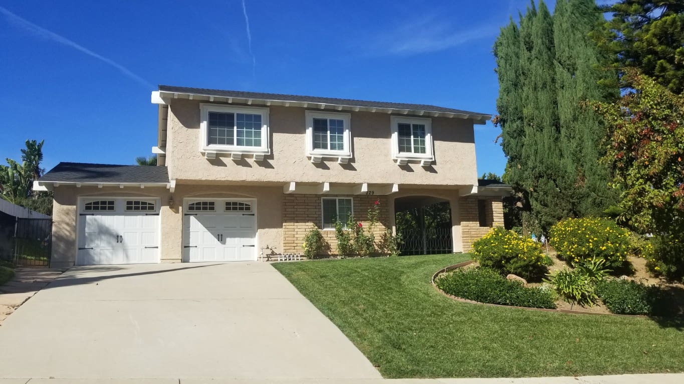 Lynn Oaks, Newbury Park